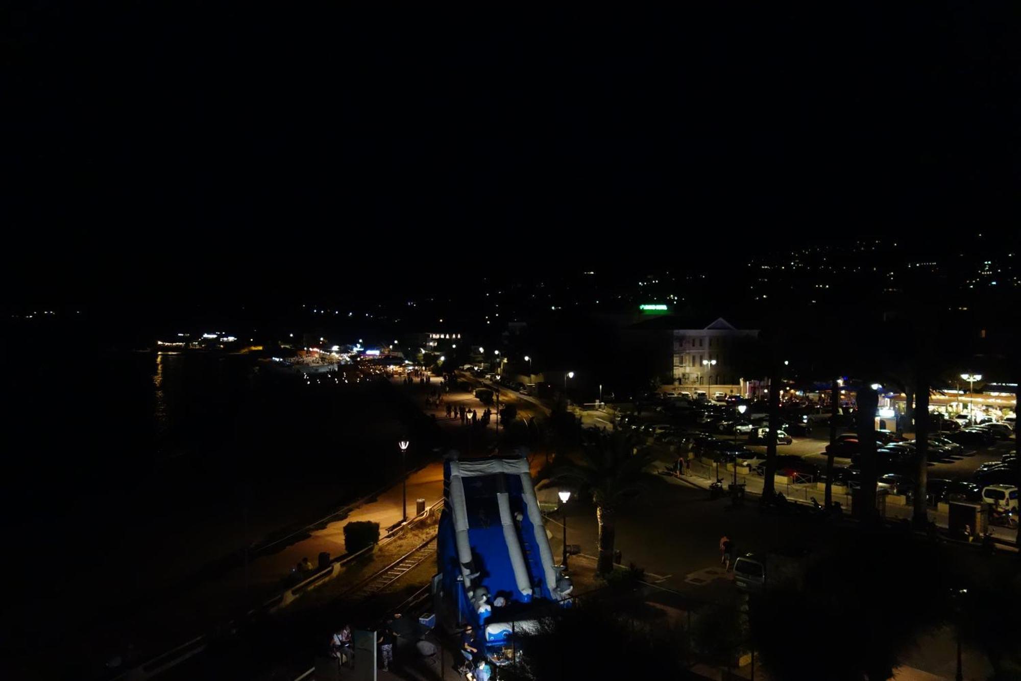 L'Ambre Apartamento LʼÎle-Rousse Exterior foto