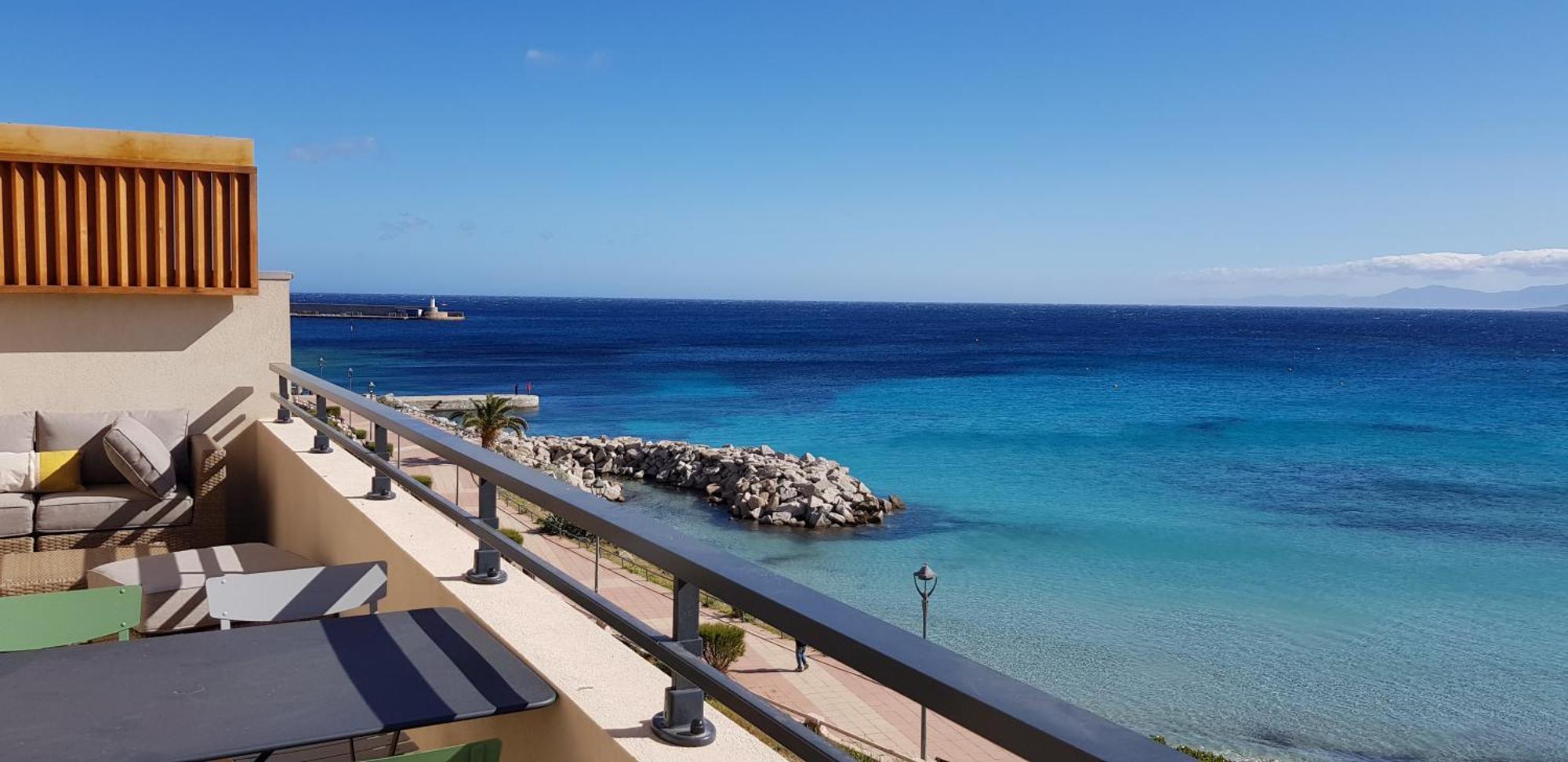 L'Ambre Apartamento LʼÎle-Rousse Exterior foto