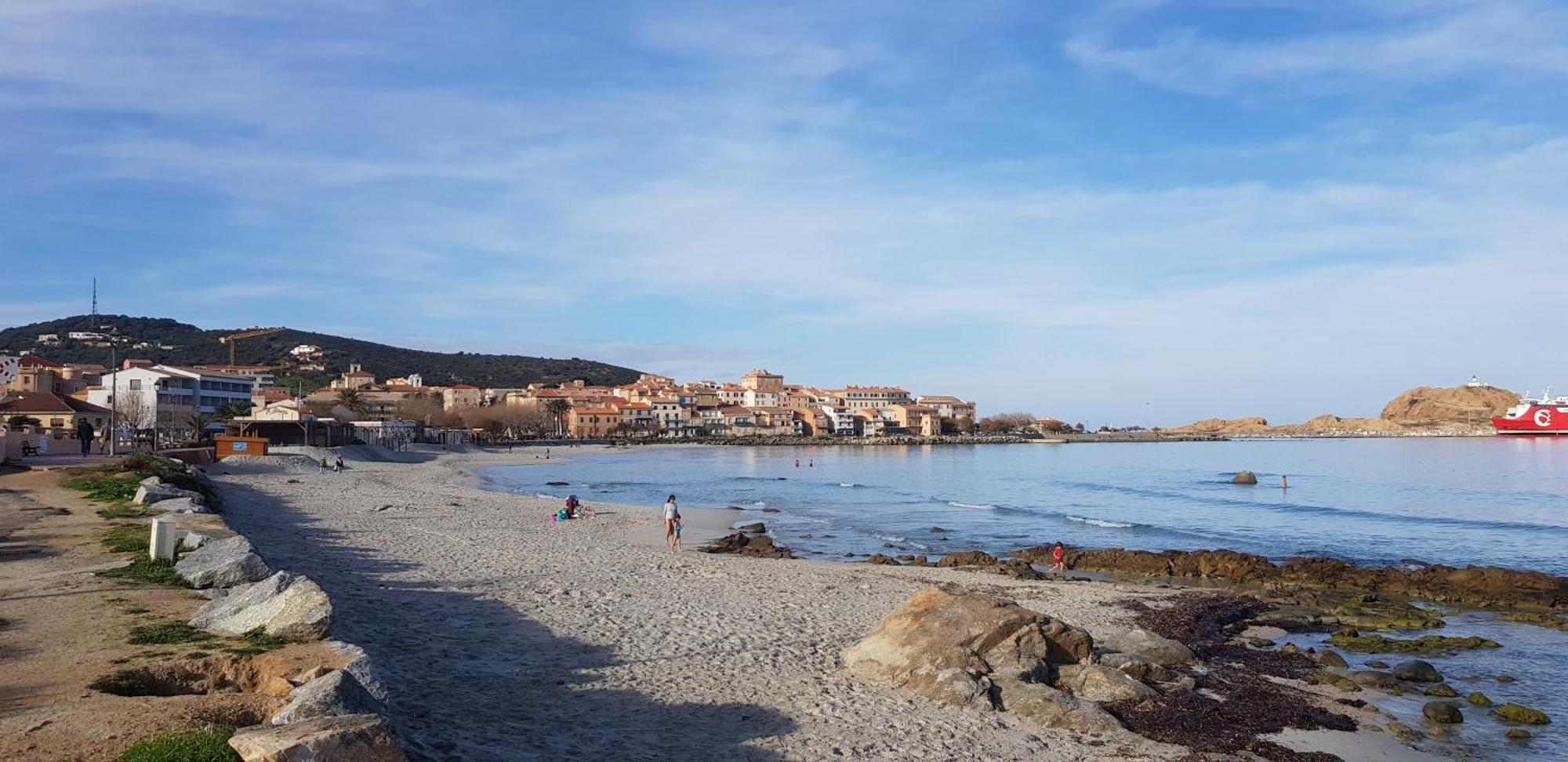 L'Ambre Apartamento LʼÎle-Rousse Exterior foto